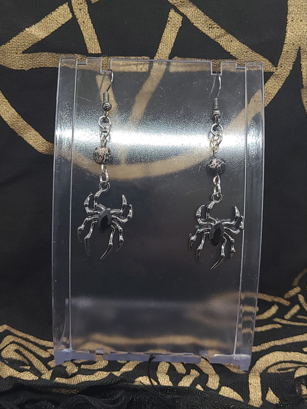 Boucles d'oreilles pendantes araignée gothique, bijoux de sorcière, accessoires d'Halloween, cadeau de bijoux en cristal faits à la main