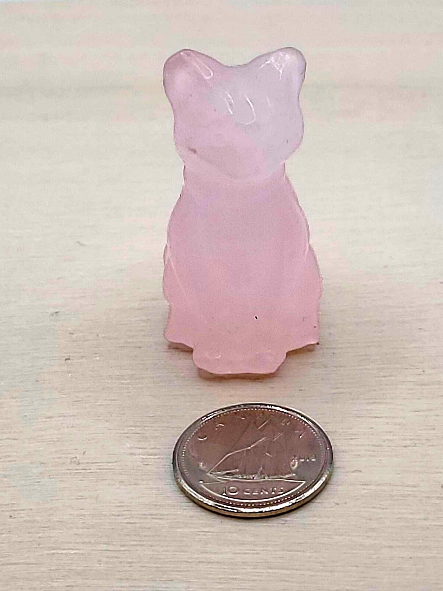 Mini sculpture de chat en cristal : Totem de poche en forme de chat - Quartz rose, Sodalite, Obsidienne, Larvikite