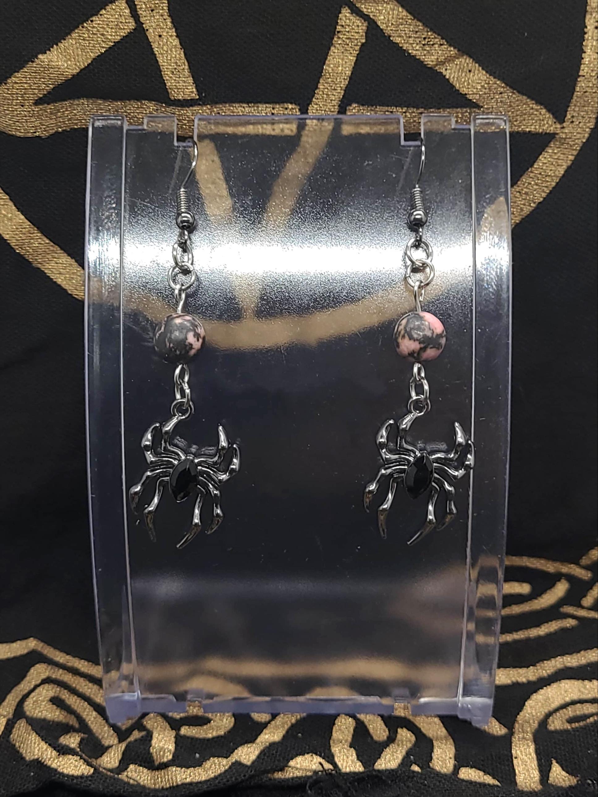 Boucles d'oreilles pendantes araignée gothique, bijoux de sorcière, accessoires d'Halloween, cadeau de bijoux en cristal faits à la main